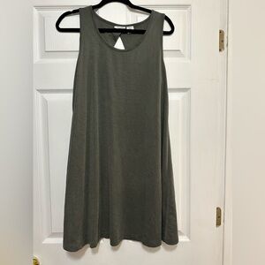 Darling dress for any time of year!